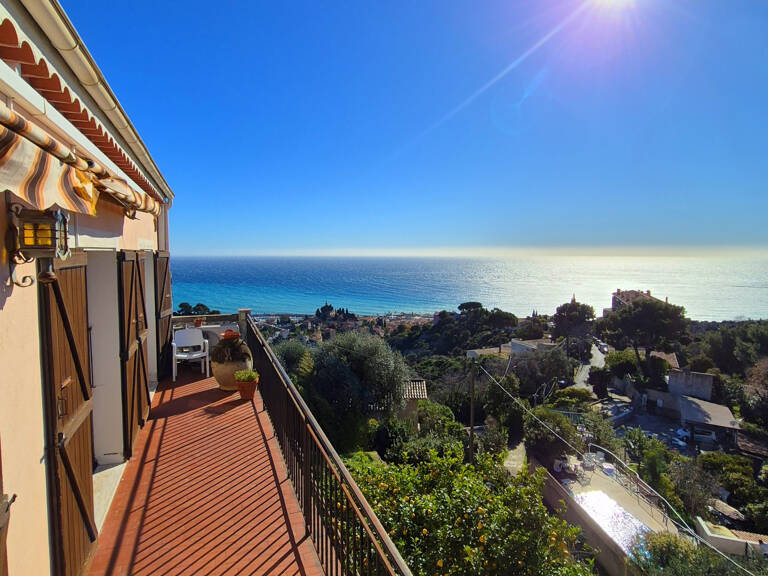 Menton,dernier étage,  villa dolce,appartement Maison de 73 — photo 1