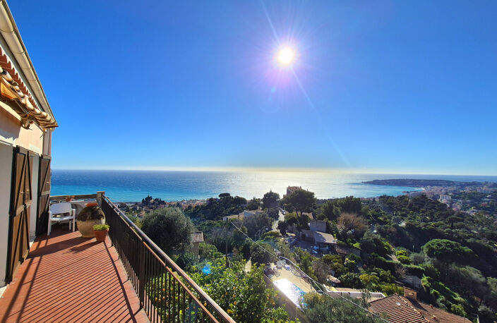 Menton,dernier étage,  villa dolce,appartement Maison de 73 — photo 2