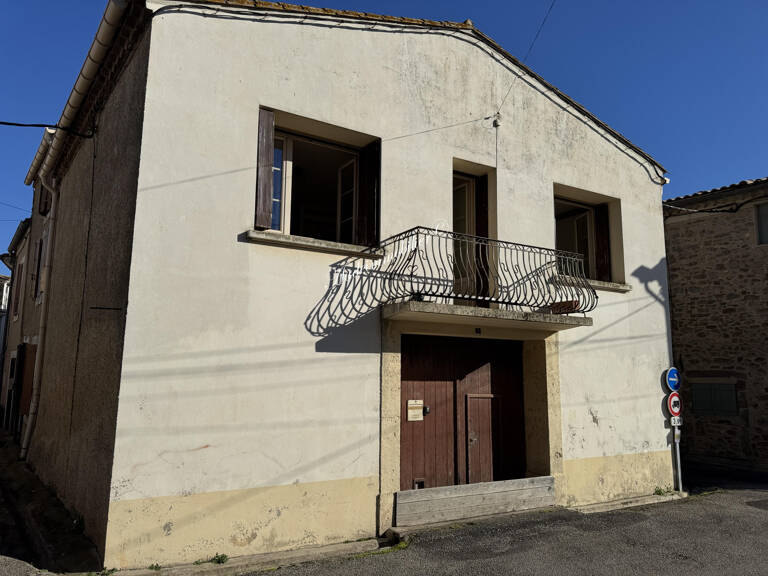 Maison de village avec garage — photo 1