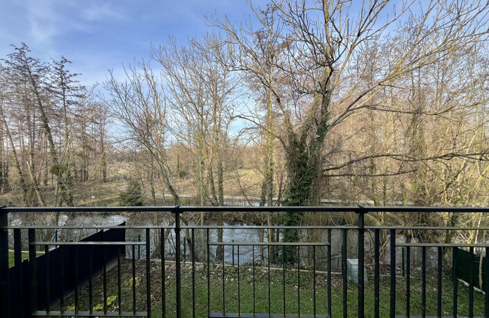 PAVILLON QUARTIER VOISINLIEU — photo 4