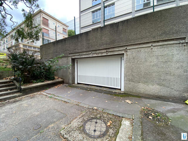 Emplacement moto ROUEN  - LETOUR-CART-BOXMOTO — photo du bien