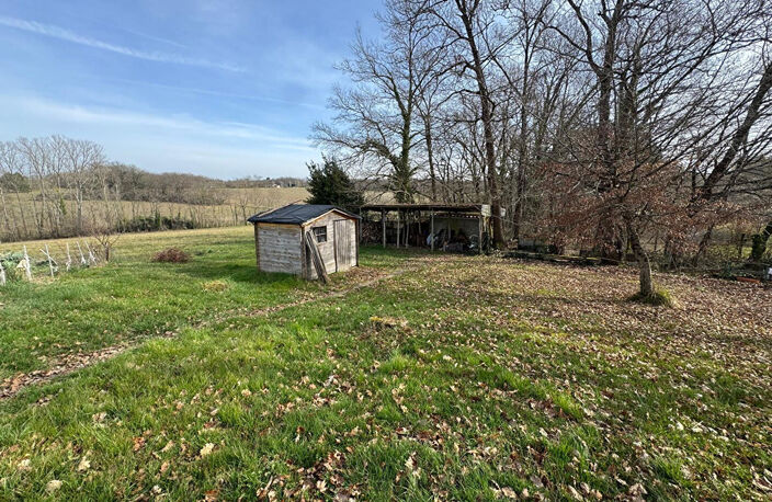 Maison traditionnelle située au Nord de Villeneuve sur Lot avec dépendance et beau terrain — photo 4
