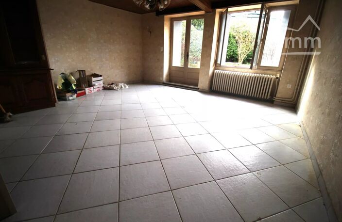 A vendre une grande maison de ville avec jardin, dépendance et g — photo 4