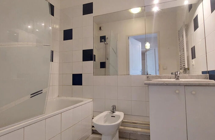 Appartement T3 dans résidence Gaume en centre ville — photo 4