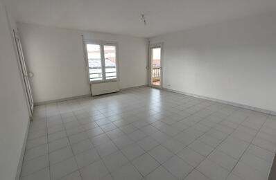 location appartement 690 € CC /mois à proximité de Sury-le-Comtal (42450)