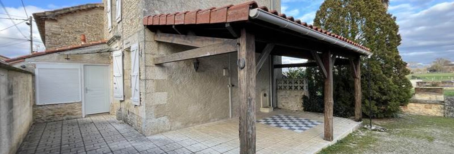 Maison 8 Pièces 190 m² à vendre à La Rochefoucauld-en-Angoumois (16110)