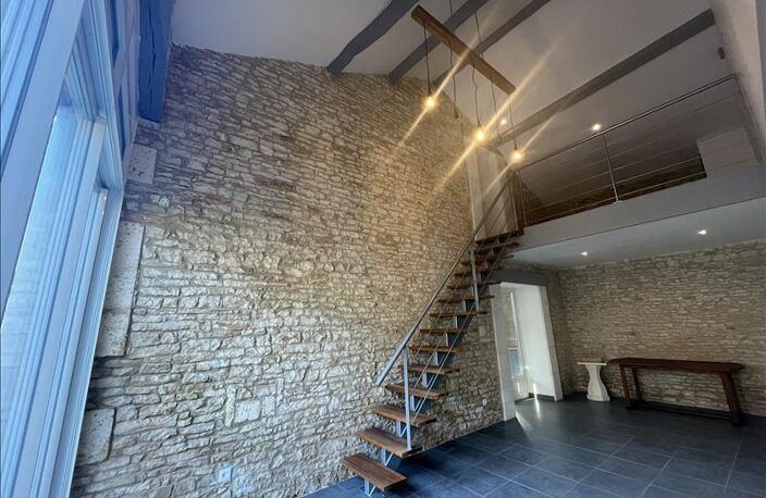 Maison en pierre de 8 pièces principales — photo 2