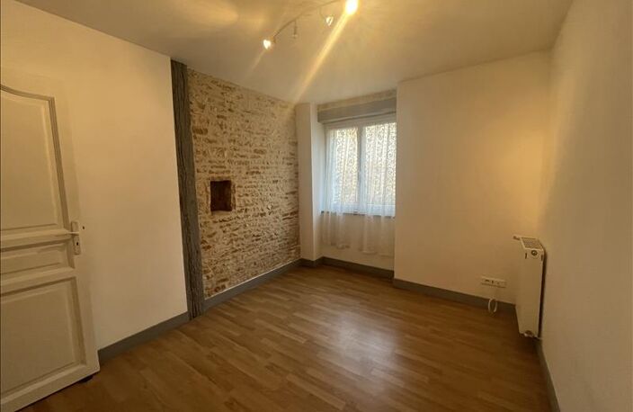 Maison en pierre de 8 pièces principales — photo 3