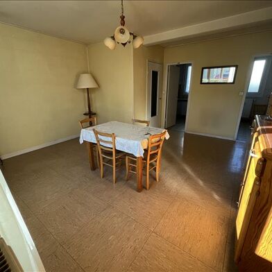 Appartement 3 pièces 77350 €