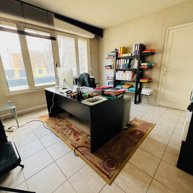 Appartement 4 pièces 270000 €