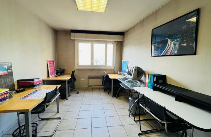 Appartement 3 pièces ou bureaux St Cyprien / Fer à Cheval — photo 3