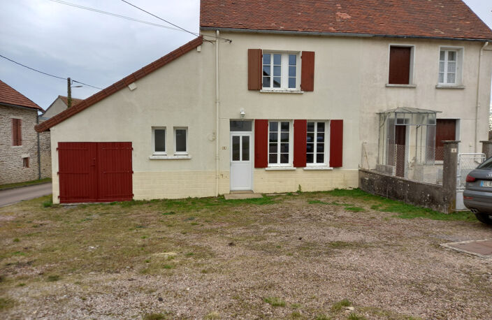 MAISON DE VILLAGE - — photo 2
