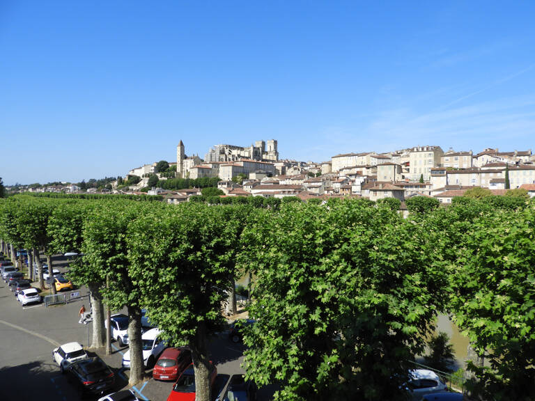 APPARTEMENT T4 - VUE CATHEDRALE — photo 1