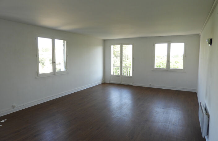 APPARTEMENT T4 - VUE CATHEDRALE — photo 3