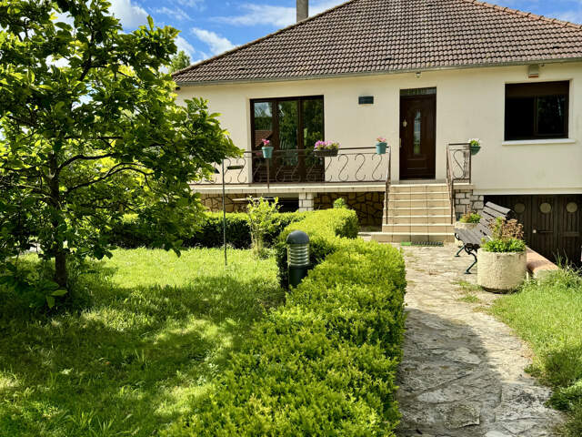 CAMPAGNE, 7 MN DES COMMERCES, 3/4 CHAMBRES, CALME, 89/140 M2 — photo du bien