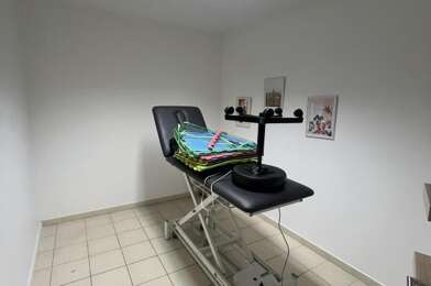 Bureau  1442 €