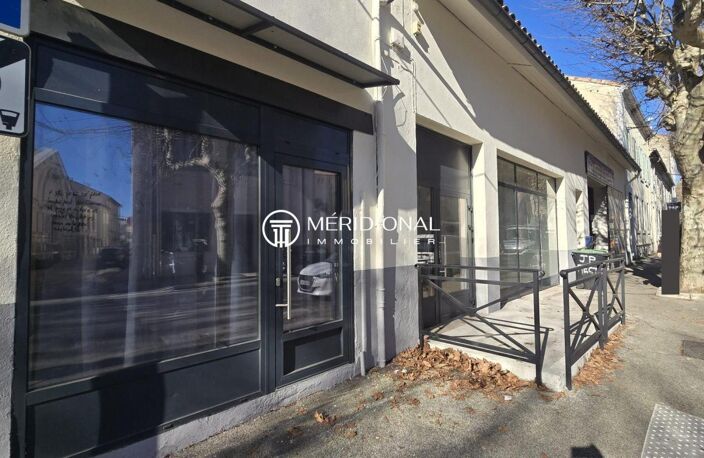 Local commercail / Immeuble/ RESATAURANT Gambetta — photo 4
