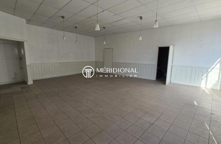 Local commercail / Immeuble/ RESATAURANT Gambetta — photo 5