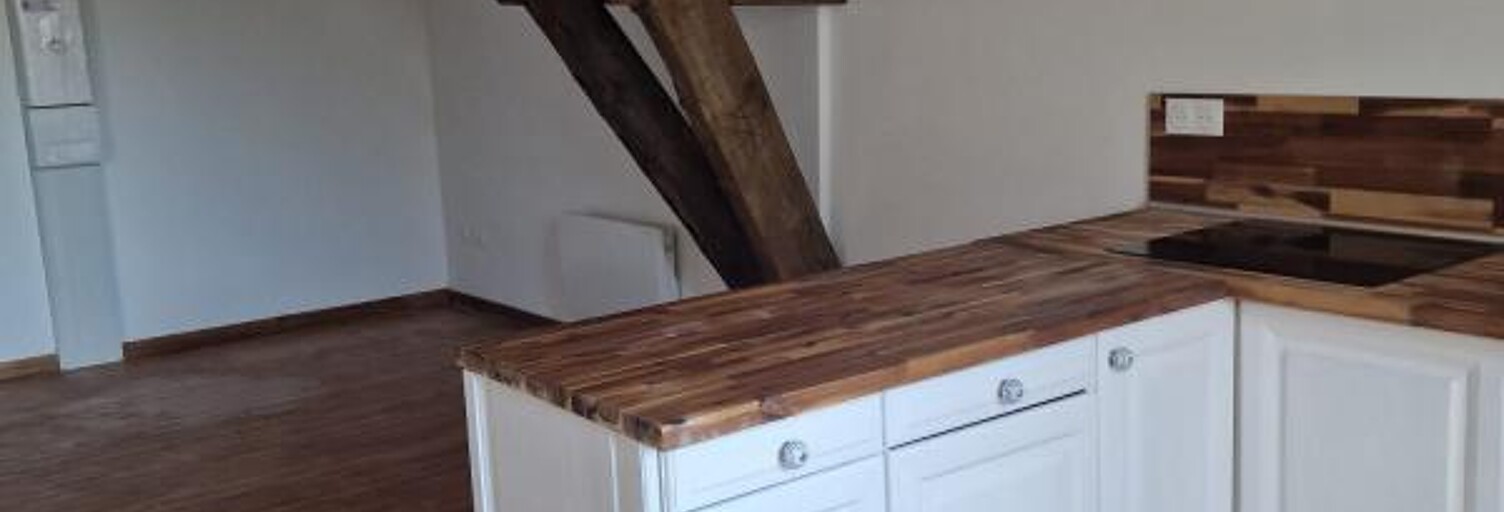 Immeuble  795 m² à vendre à Saint-Jean-d'Angély (17400)