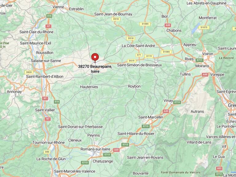 Terrain à Beaurepaire (38270) - 71 000 € pour 516 m² — photo 1