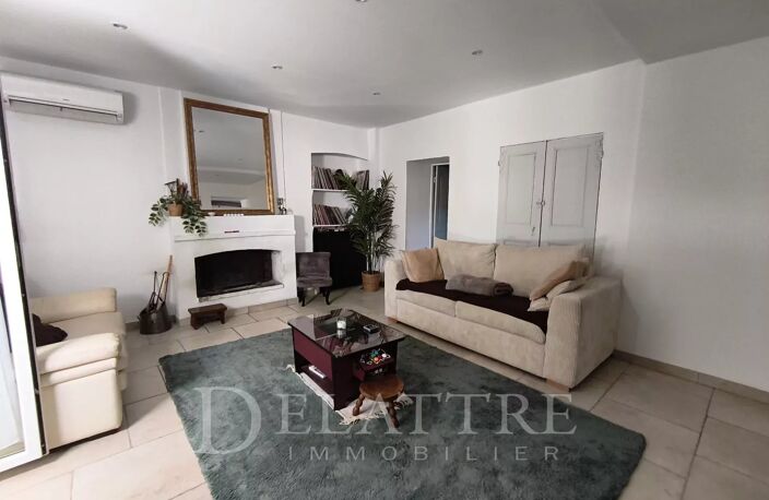 EXCLUSIVITÉ – Au cœur du village, un air de printemps — photo 3