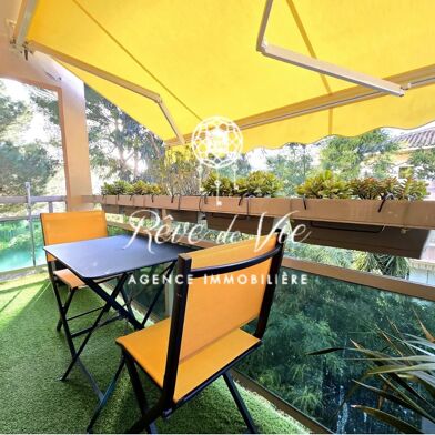 Appartement 1 pièces 127200 €