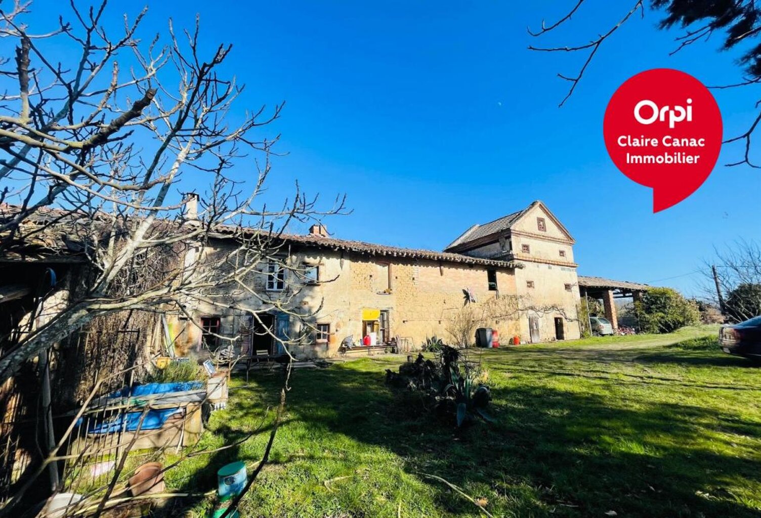 DÉCOUVREZ CETTE CHARMANTE PROPRIÉTÉ À VENDRE À GIROUSSENS, TARN – UNE OPPORTUNITÉ RARE ! — photo 1