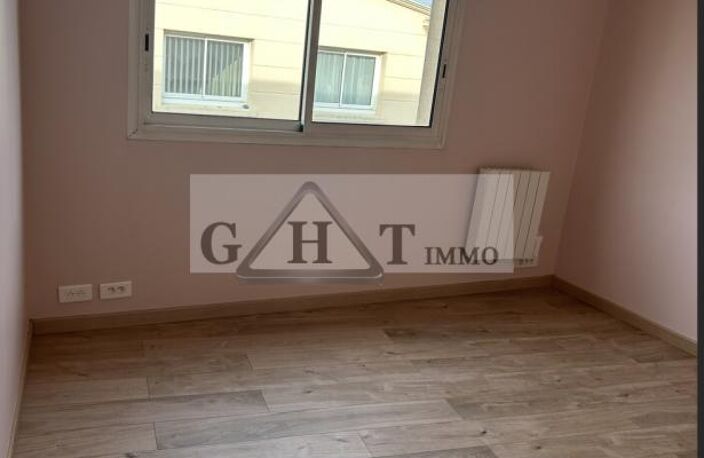 Entrepôt bureaux a louer a Deuil -La -Barre — photo 2