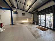 A Montauroux / Pays de Fayence, Local Commercial — photo 2