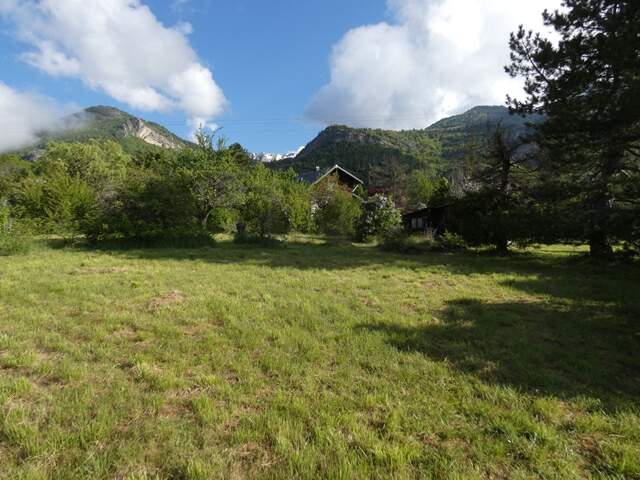 EXCLUSIVITÉ ! Beau terrain constructible — photo du bien