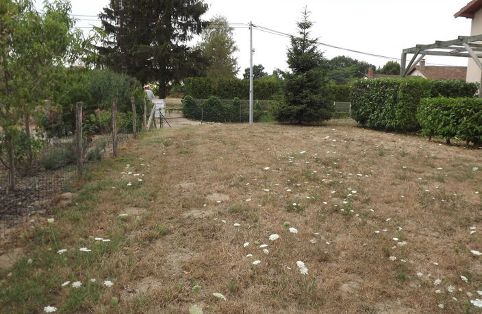 Maison d'habitation en bon état, 85 m2 hab environ et garage — photo 4