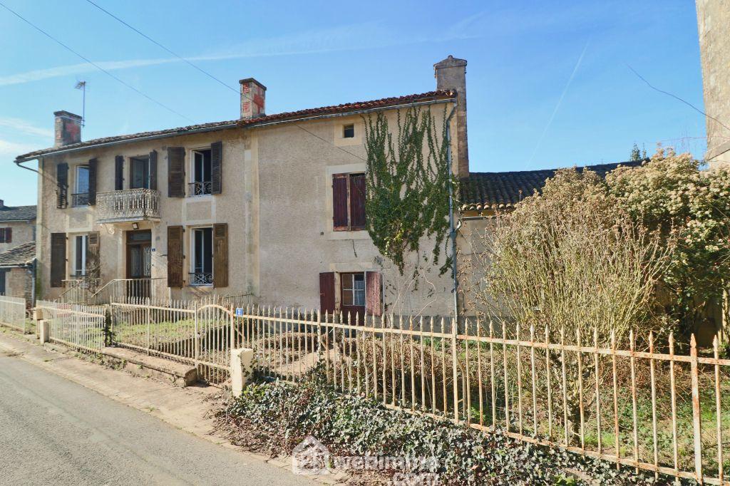 Maison - 191.2m² - Valence-en-Poitou