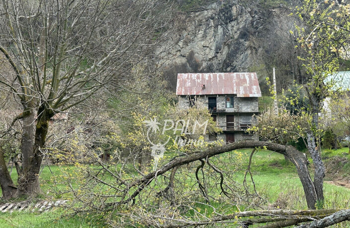 Bâtisse en pierre à rénover — photo 2