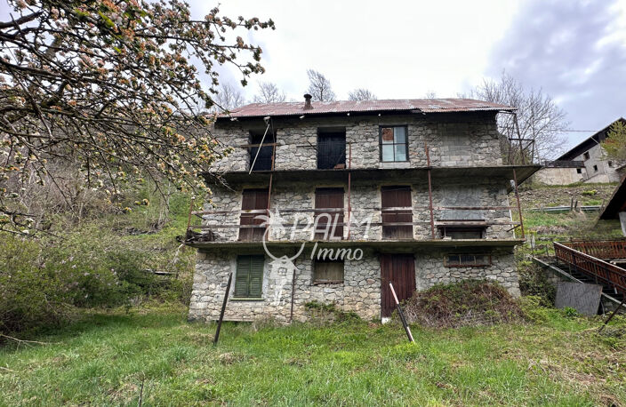 Bâtisse en pierre à rénover — photo 3