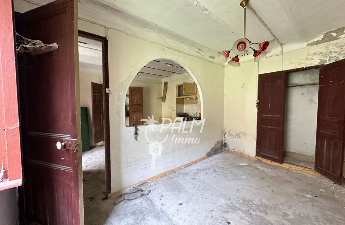 Maison en pierre sur 2 niveaux à rénover — photo 5