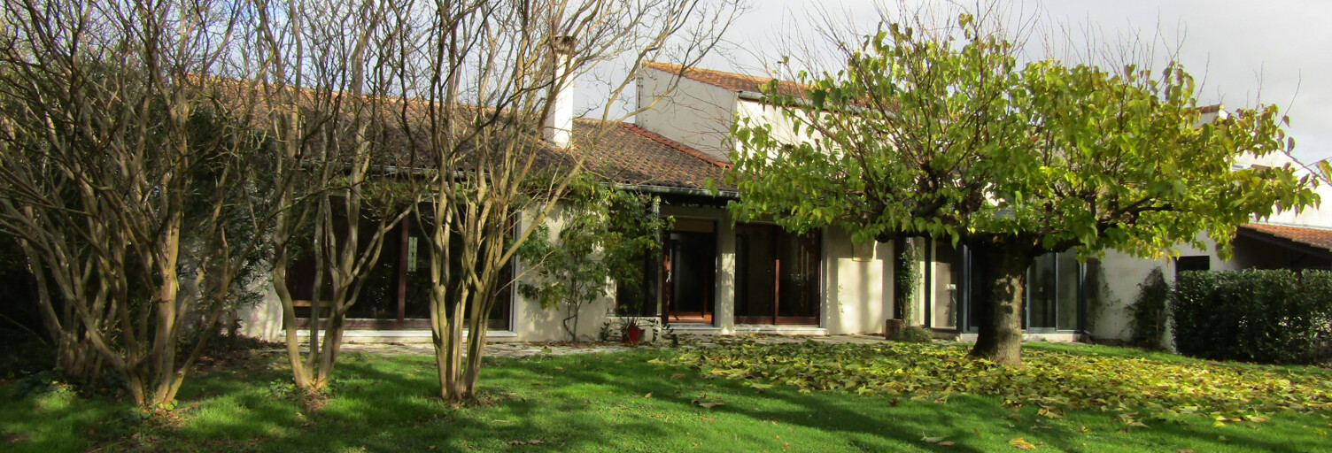 Maison 8 Pièces 213 m² à vendre à Sorèze (81540)