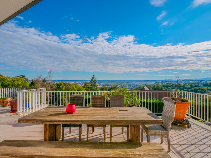 Villa / Maison  T10 à vendre Pau 64000