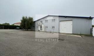 Commerce  1190 m² à louer à Mions (69780)