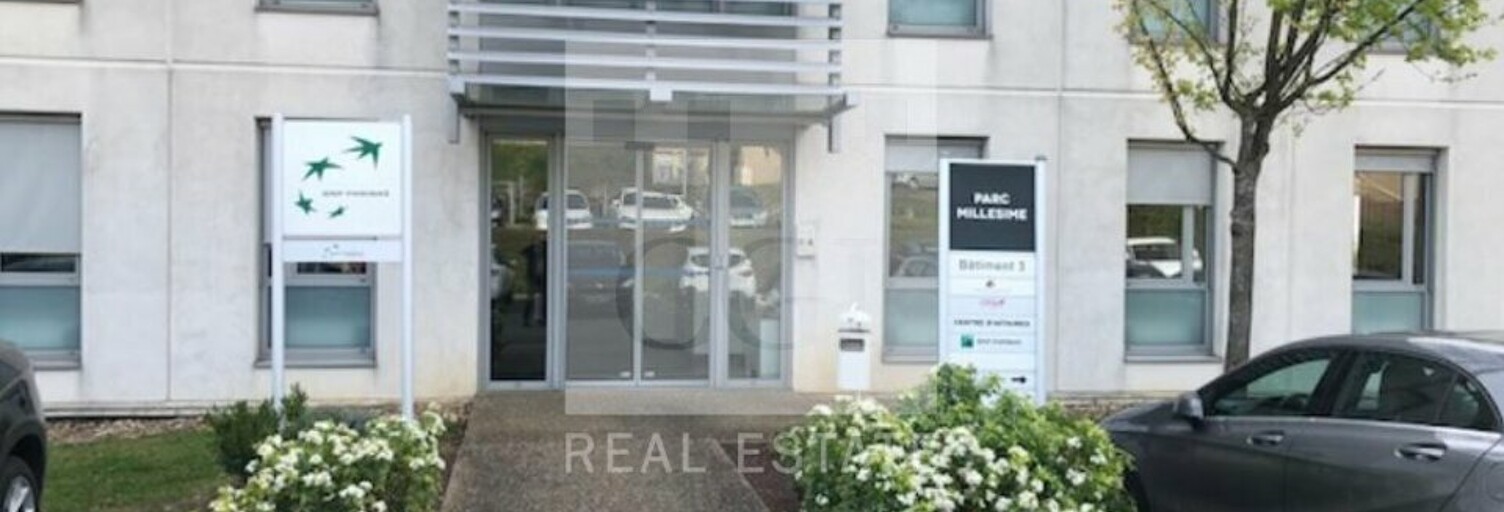 Bureau  129 m² à louer à Limas (69400)