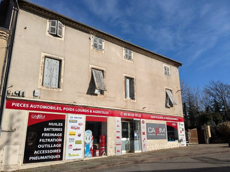 Local commercial — photo 1