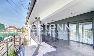 Maison 9 Pièces 190 m² à vendre à Bron (69500)