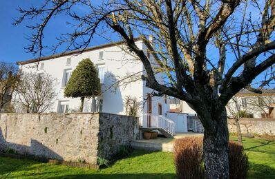 vente maison 360 000 € à proximité de Saint-Maurice-la-Fougereuse (79150)