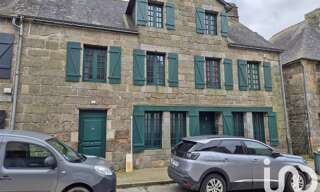 Maison 10 Pièces 252 m² à vendre à Rostrenen (22110)