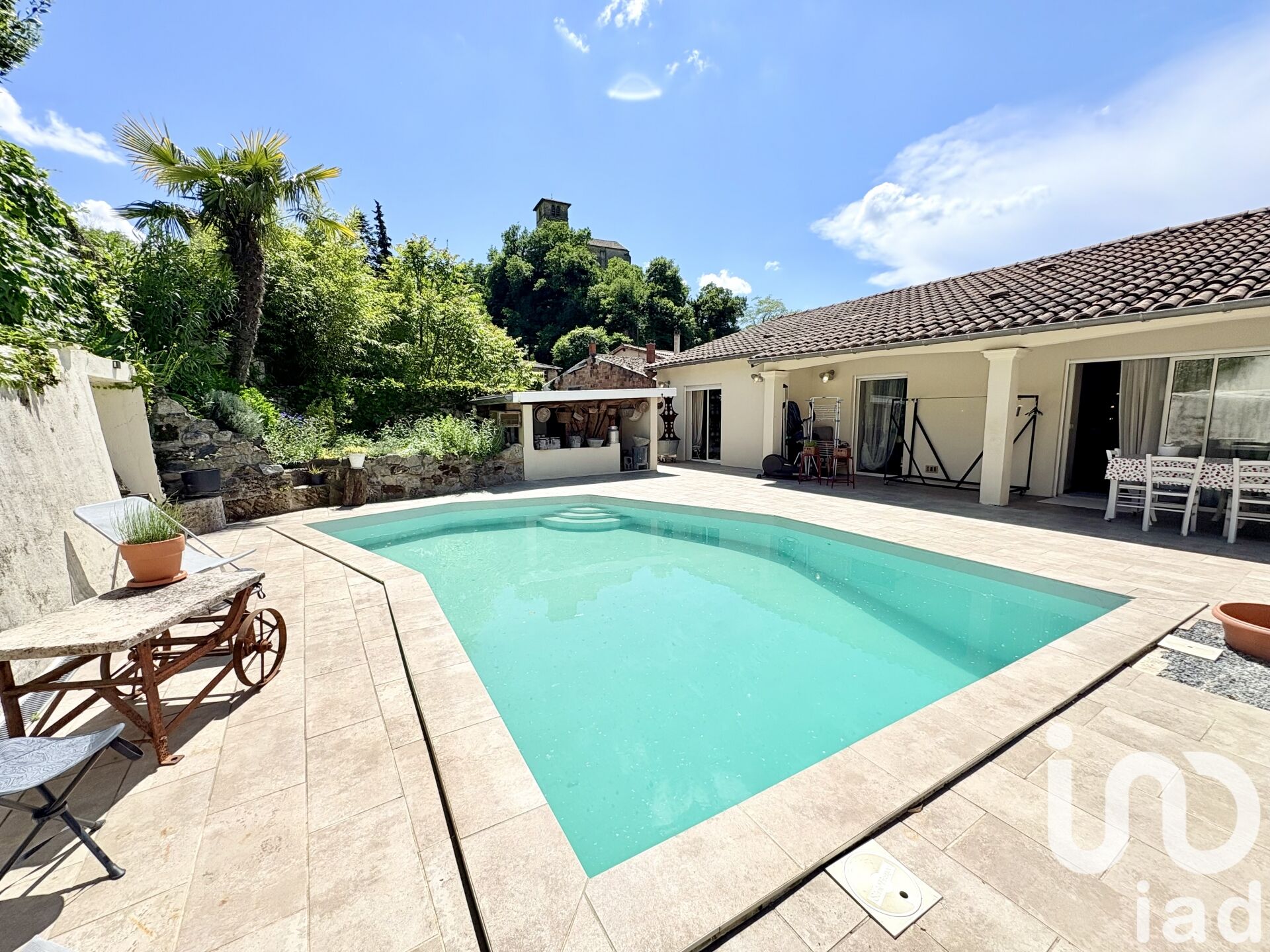 Chantemerle-Les-Bles - 161m² - 5p. - 3ch.