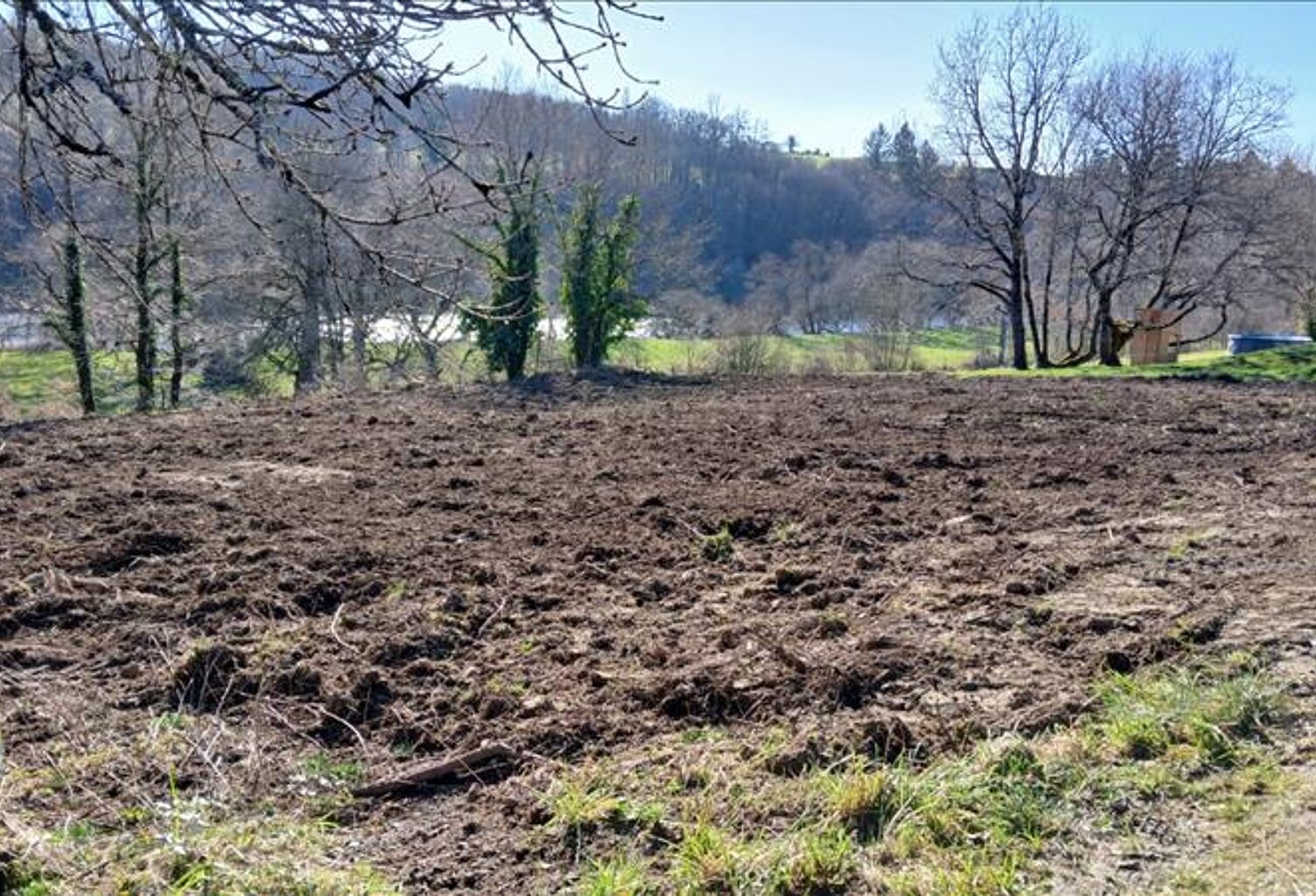 Terrain à bâtir de 0 pièces principales — photo 1