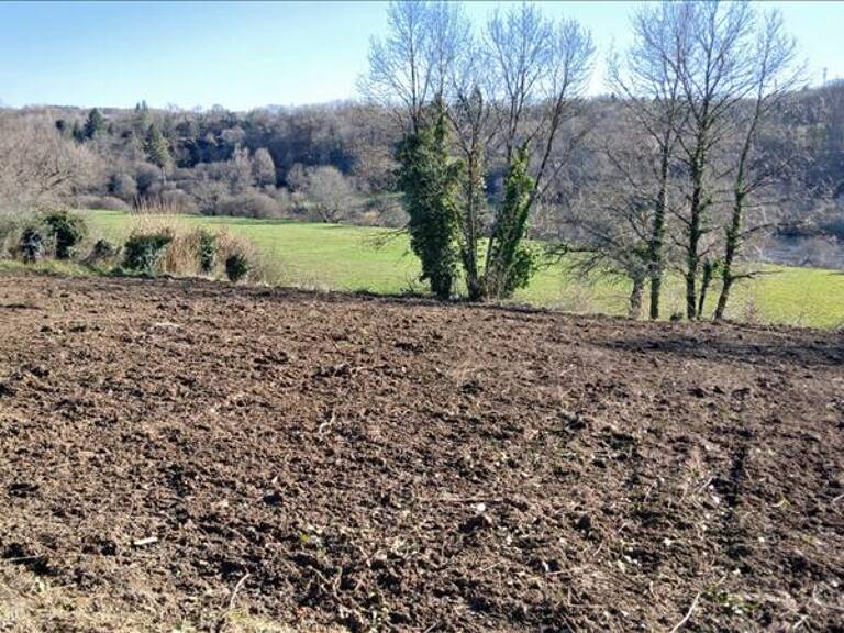 Terrain à bâtir de 0 pièces principales — photo 1