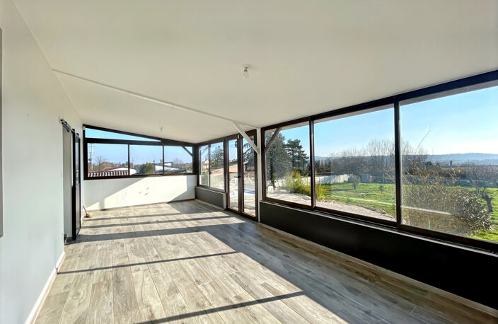 À Vendre   Maison de caractère en plein coeur du Beaujolais — photo 3
