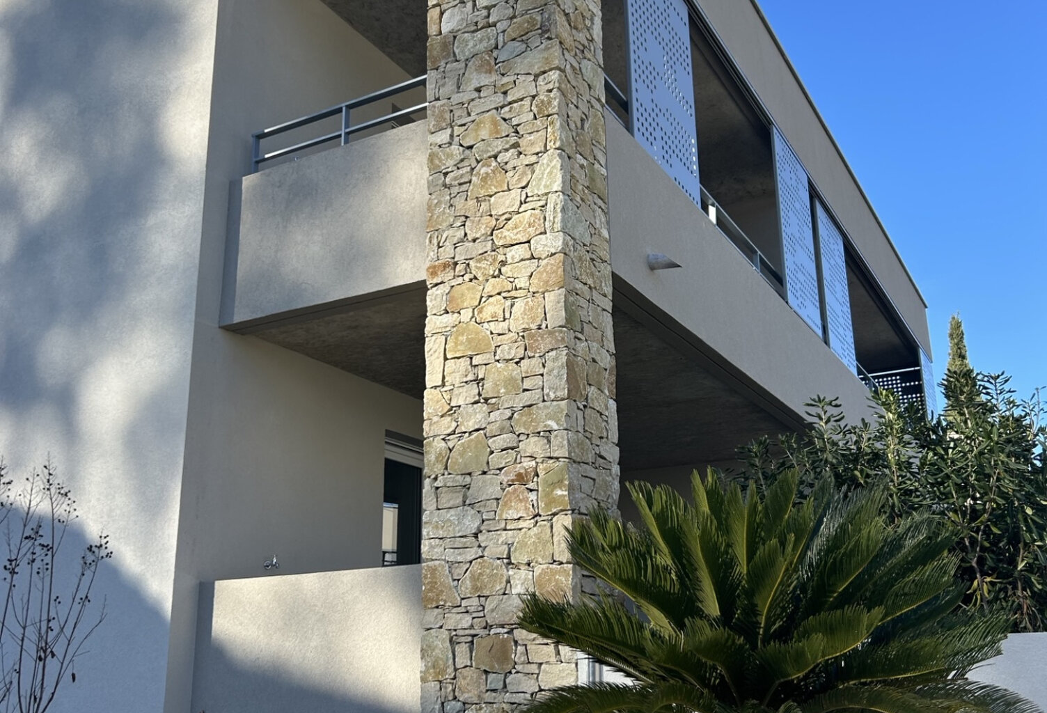 NIMES CAMPLANIER appartement T4 de 98 m2 en rez de jardin, d — photo 1