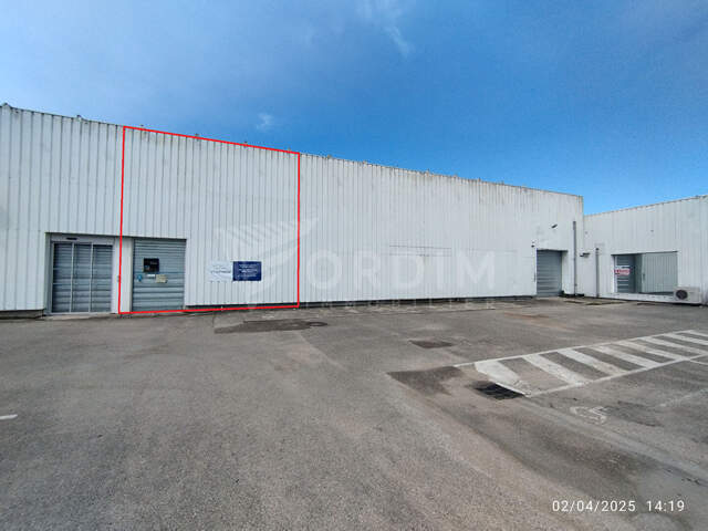 AUXERRE - 73 RUE DE MOULIN DU PRESIDENT - CELLULE COMMERCIALE DE 310M² — photo du bien