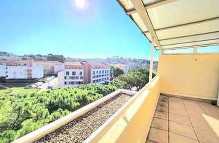 EXCLUSIVITE / COEUR DE PLAN DE CUQUES / DUPLEX T5 110 M² / — photo 2